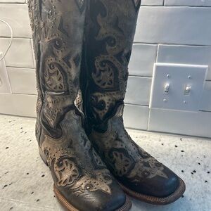 Women’s Lucchese boots. Size 8.